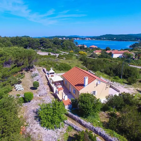 Prázdninový dům House With A Parking Space Veli Rat, Dugi Otok - 8096 Veli Rat