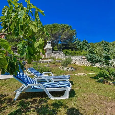 Prázdninový dům House With A Parking Space Veli Rat, Dugi Otok - 8096 Veli Rat