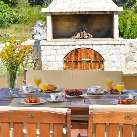 بيت للعطل House With A Parking Space Veli Rat, Dugi Otok - 8096 *