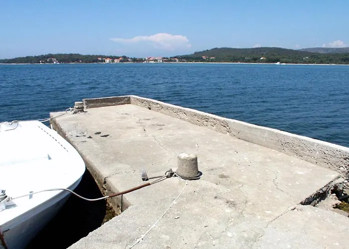 House With A Parking Space Veli Rat, Dugi Otok - 8096 بيت للعطل فيلي رات