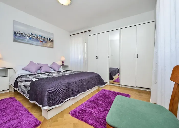 House With A Parking Space Veli Rat, Dugi Otok - 8096 بيت للعطل